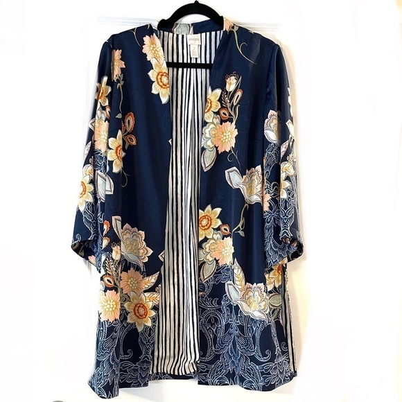 Floral kimono cardigan, Chico’s size 2 - Picture 5 of 10